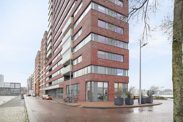 https://house2u.nl/wp-content/uploads/2025/06/66cd70f9c87f4_66cd70cd72a71-rotterdamlloydkade-2249_1.jpg